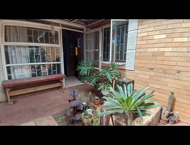 725M² BED & BREAKFAST FOR SALE IN VANDERBIJLPARK CW 2